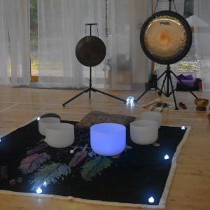 Soundbath at the Gaia School therapists Self-care half day